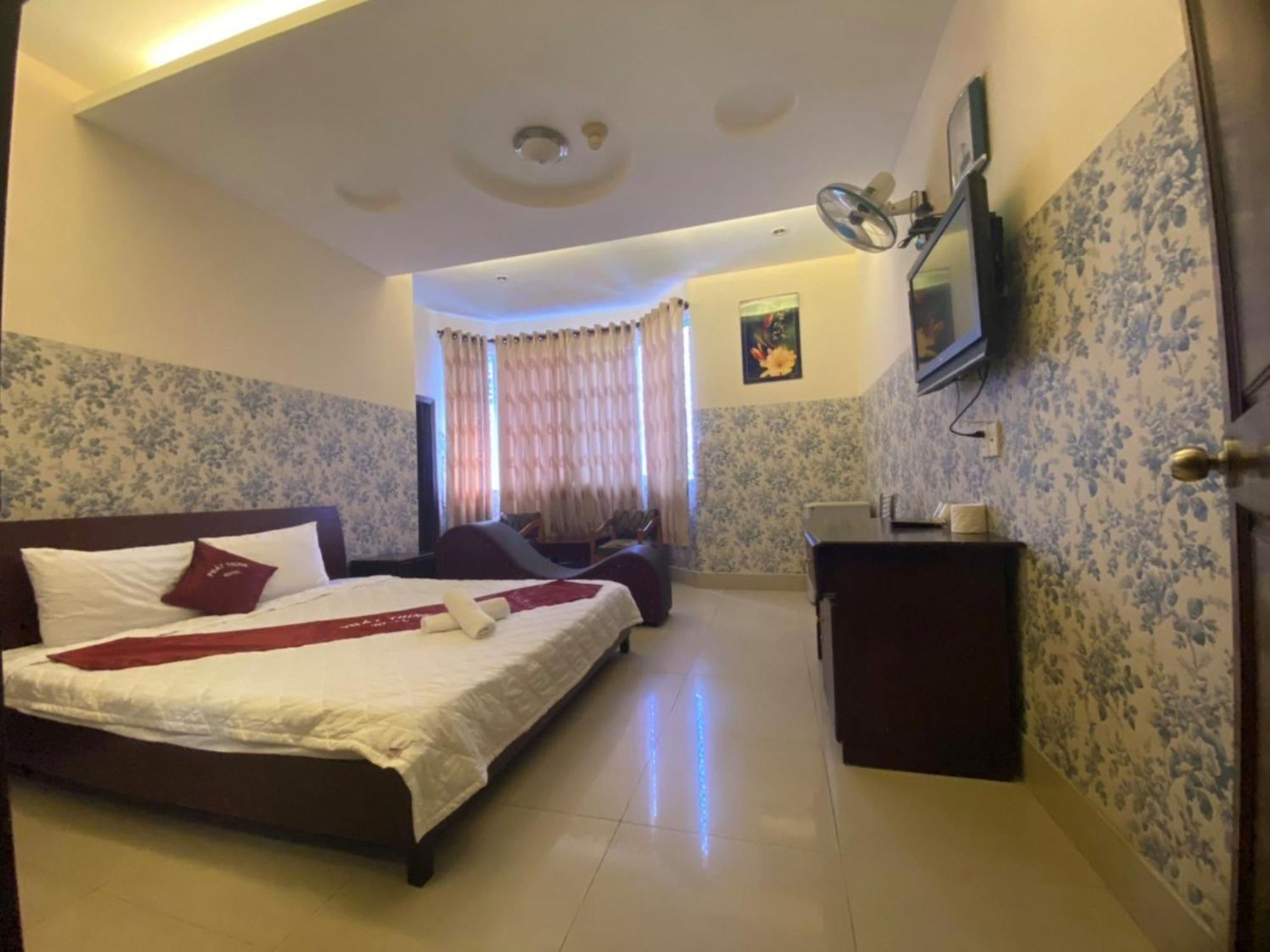 Phat Thinh Hotel Thành Pho Ho Chí Minh Esterno foto