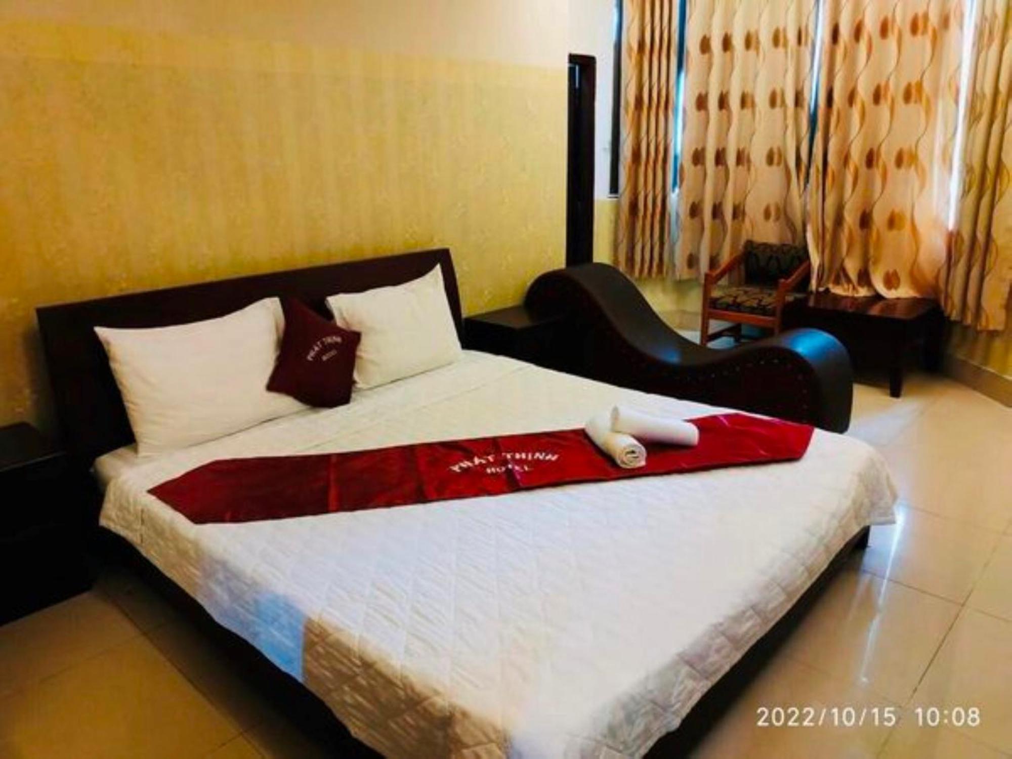 Phat Thinh Hotel Thành Pho Ho Chí Minh Esterno foto
