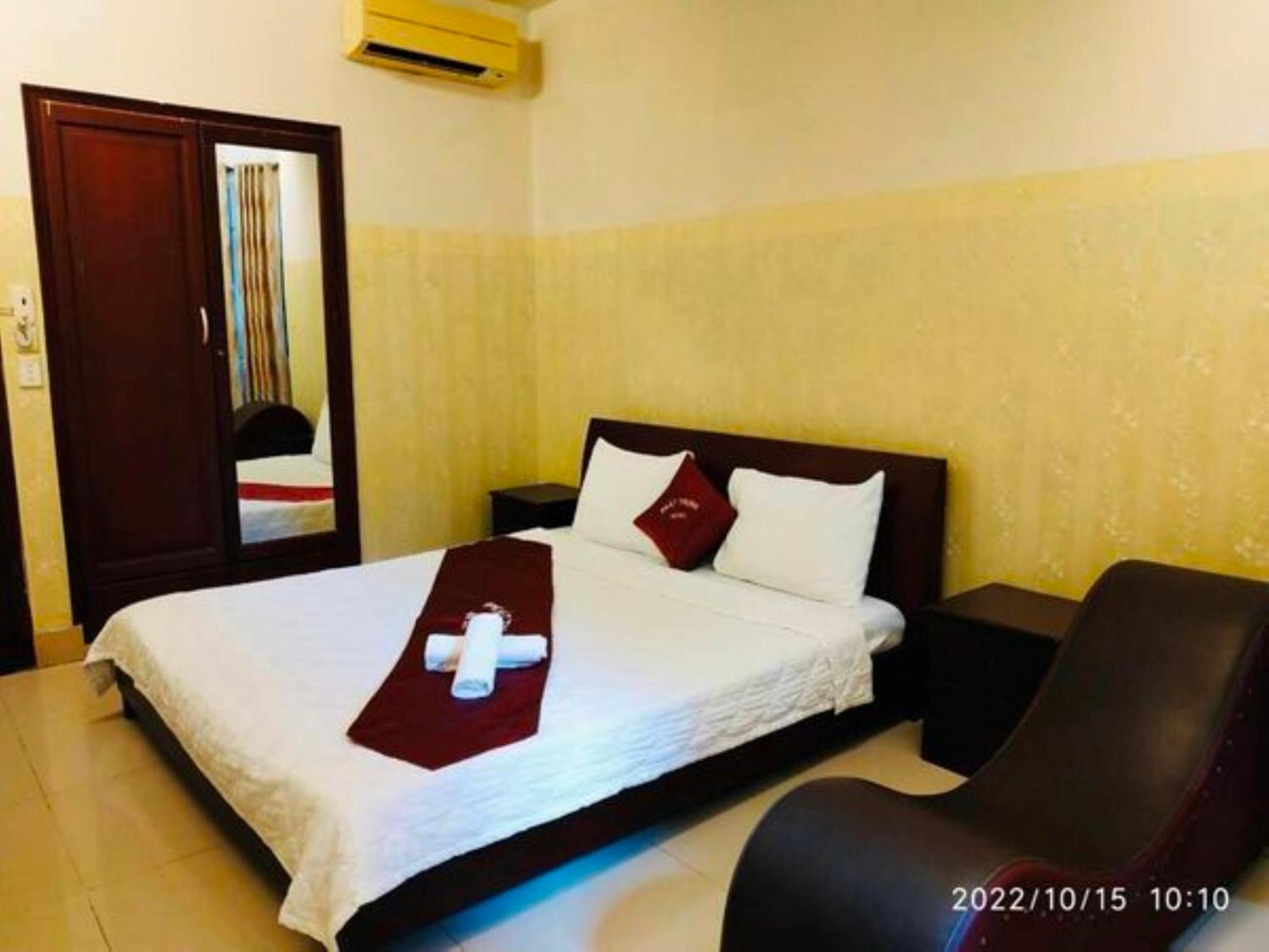 Phat Thinh Hotel Thành Pho Ho Chí Minh Esterno foto